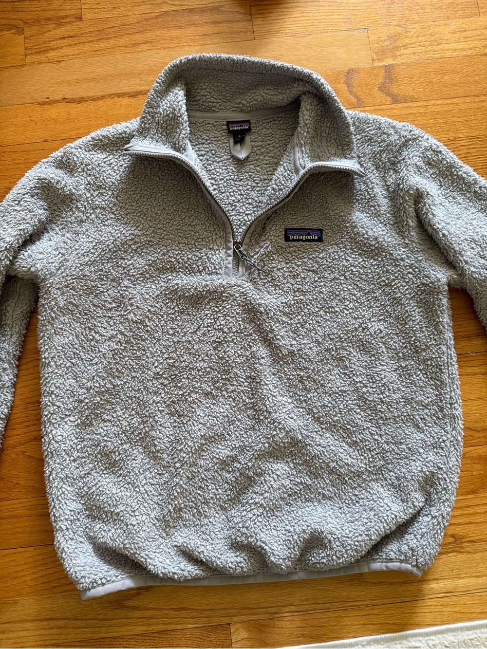 Patagonia Women's Light Gray Teddy Fleece Half-Zip Jacket